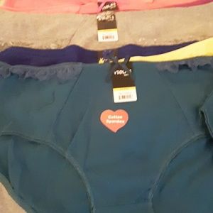 Sale....  10.00.       10 panties 4x